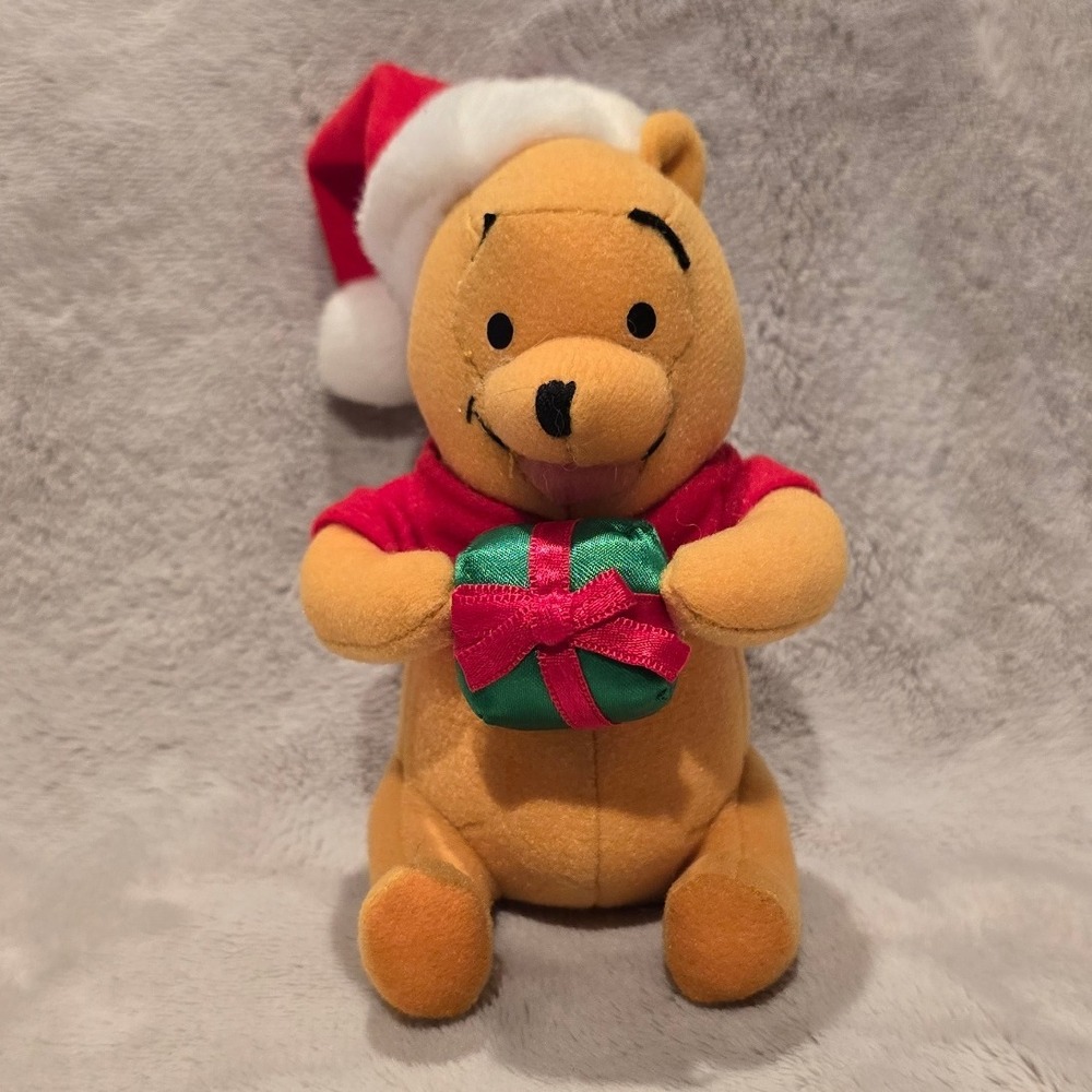 Winnie The Pooh 5" Christmas Stuffed Plush Santa Hat Present Disney Applause